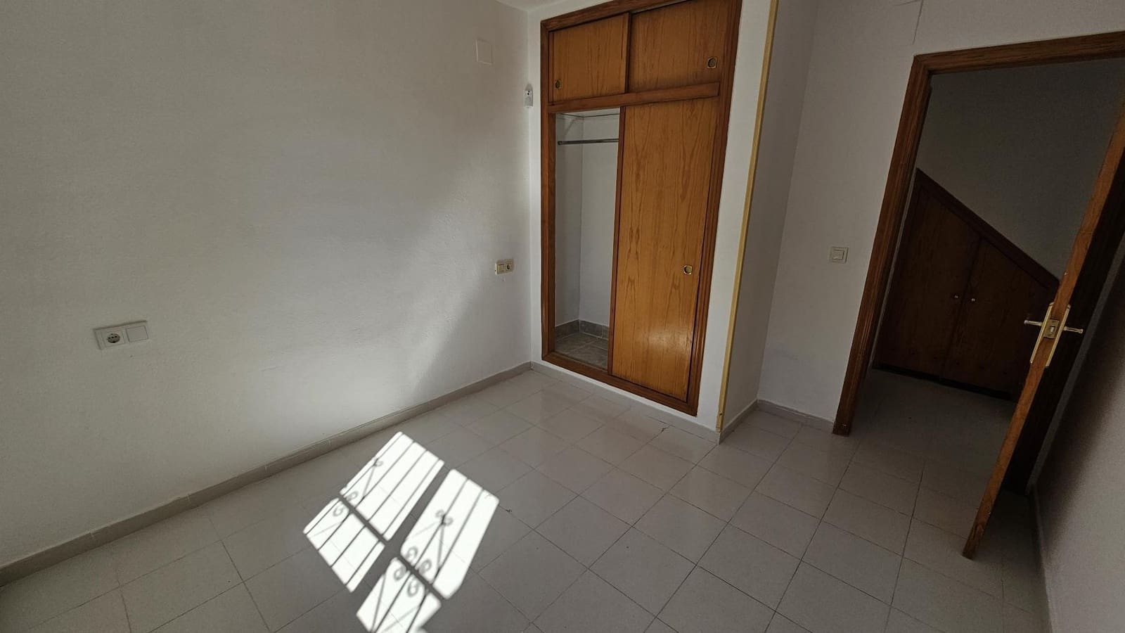 2 soveværelse Semi-Rækkehus til salg i Torrevieja - € 139.000 (Ref: 9944918)