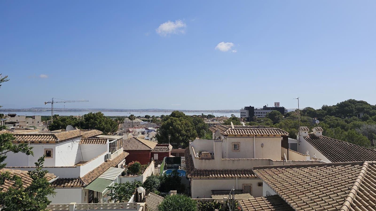 2 soveværelse Semi-Rækkehus til salg i Torrevieja - € 139.000 (Ref: 9944918)