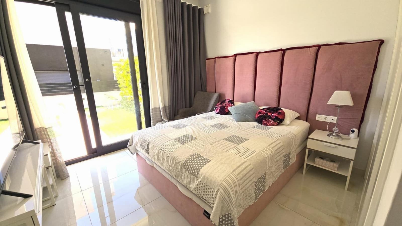 4 soverom Villa til salgs i Orihuela Costa med svømmebasseng garasje - € 735 000 (Ref: 9950726)