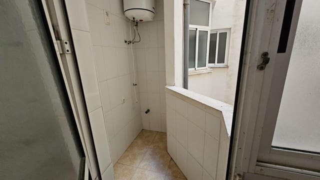 2 quarto Apartamento para venda em Parque de las Naciones, Torrevieja com piscina - 119 000 € (Ref: 9960010)