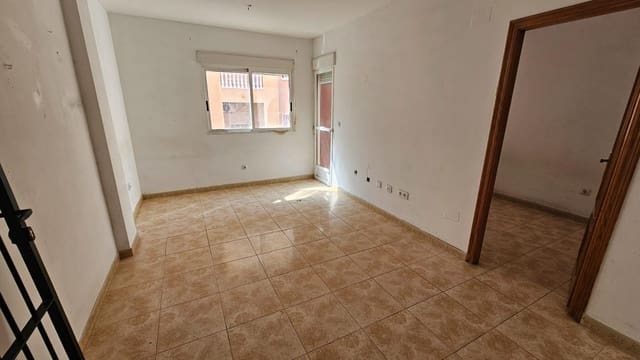2 quarto Apartamento para venda em Parque de las Naciones, Torrevieja com piscina - 119 000 € (Ref: 9960010)