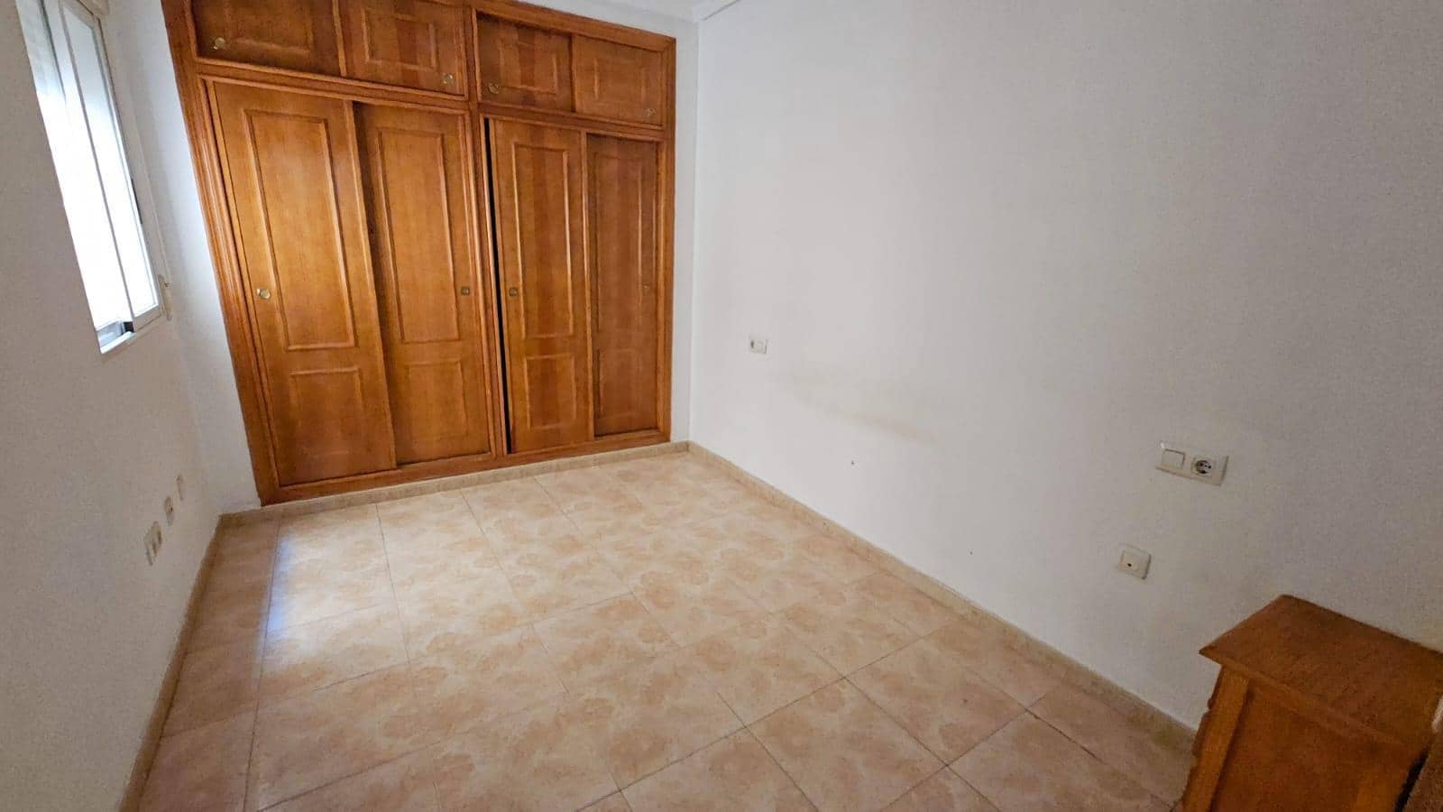 2 quarto Apartamento para venda em Torrevieja com piscina - 119 000 € (Ref: 9960010)