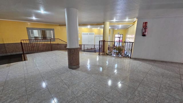 2 quarto Apartamento para venda em Parque de las Naciones, Torrevieja com piscina - 119 000 € (Ref: 9960010)