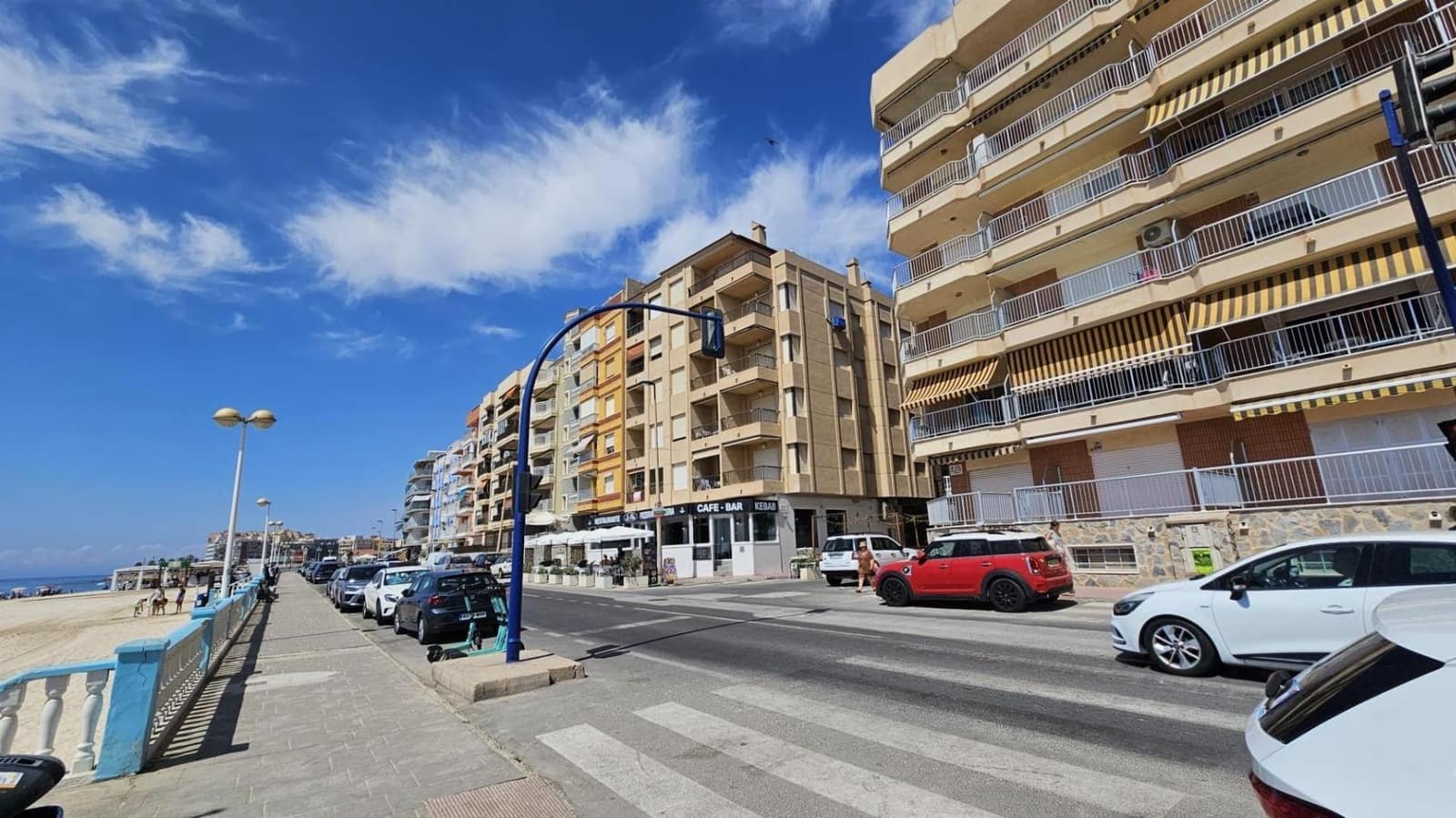 2 Zimmer Apartment zu verkaufen in Torrevieja - 166.000 € (Ref: 9960011)