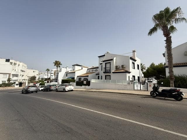 2 chambre Appartement à vendre à Orihuela Costa - 249 000 € (Ref: 9981629)