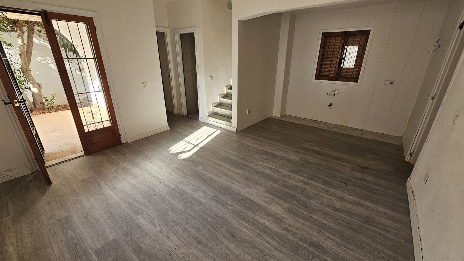 2 makuuhuone Huvila myytävänä paikassa Torrevieja - 199 000 € (Ref: 9997773)