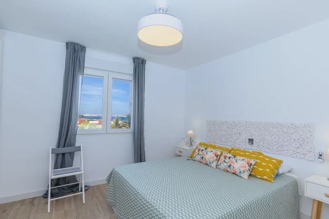 Apartamento de 3 habitaciones en Punta Prima, Orihuela en venta con piscina garaje - 259.700 € (Ref: 10003499)