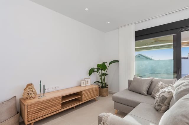 3 chambre Villa/Maison à vendre à El Chaparral, Torrevieja avec piscine - 499 000 € (Ref: 10003500)