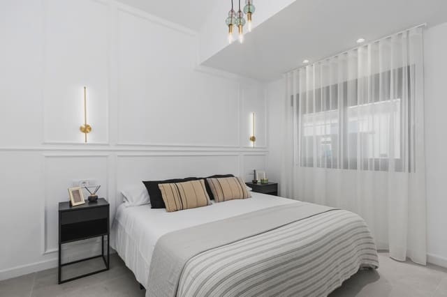 3 chambre Villa/Maison à vendre à El Chaparral, Torrevieja avec piscine - 499 000 € (Ref: 10003500)