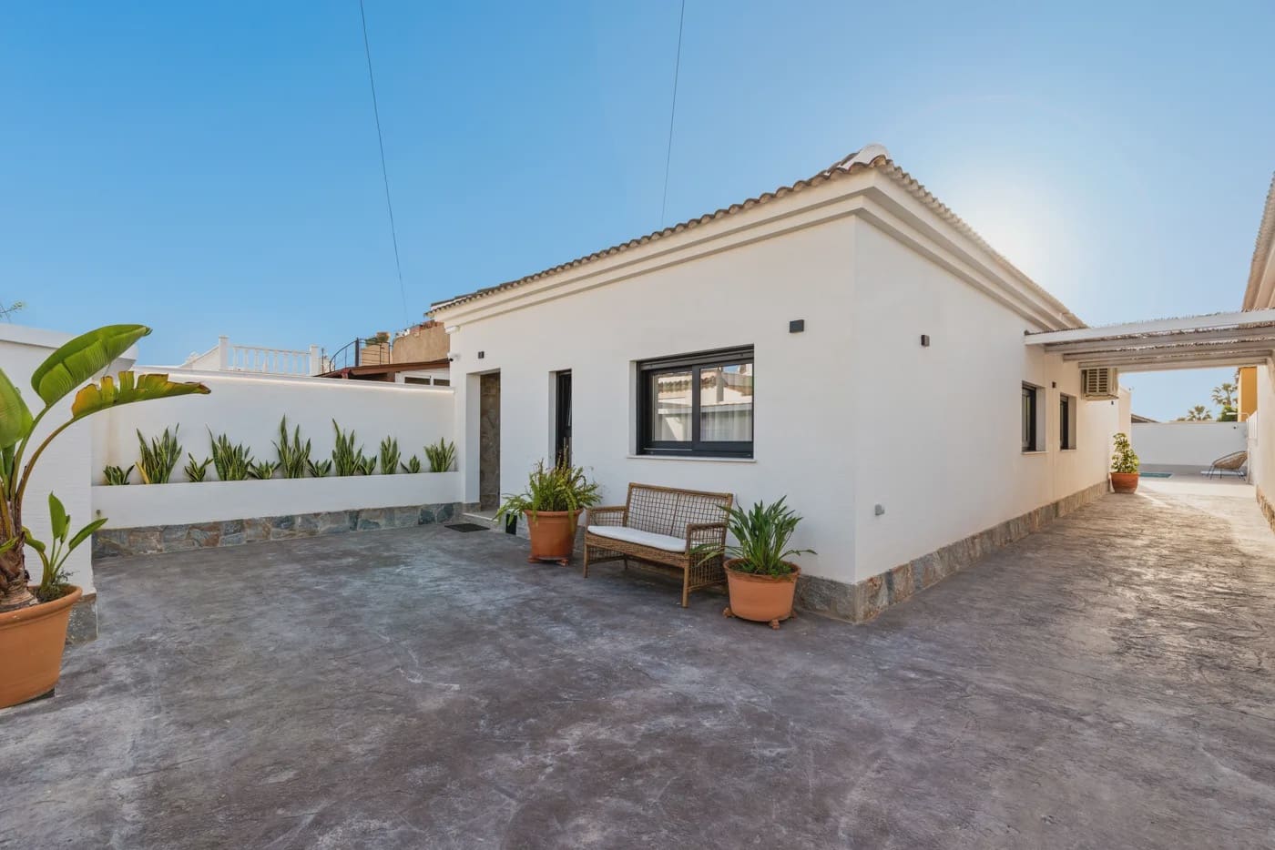 3 chambre Villa/Maison à vendre à Torrevieja avec piscine - 499 000 € (Ref: 10003500)