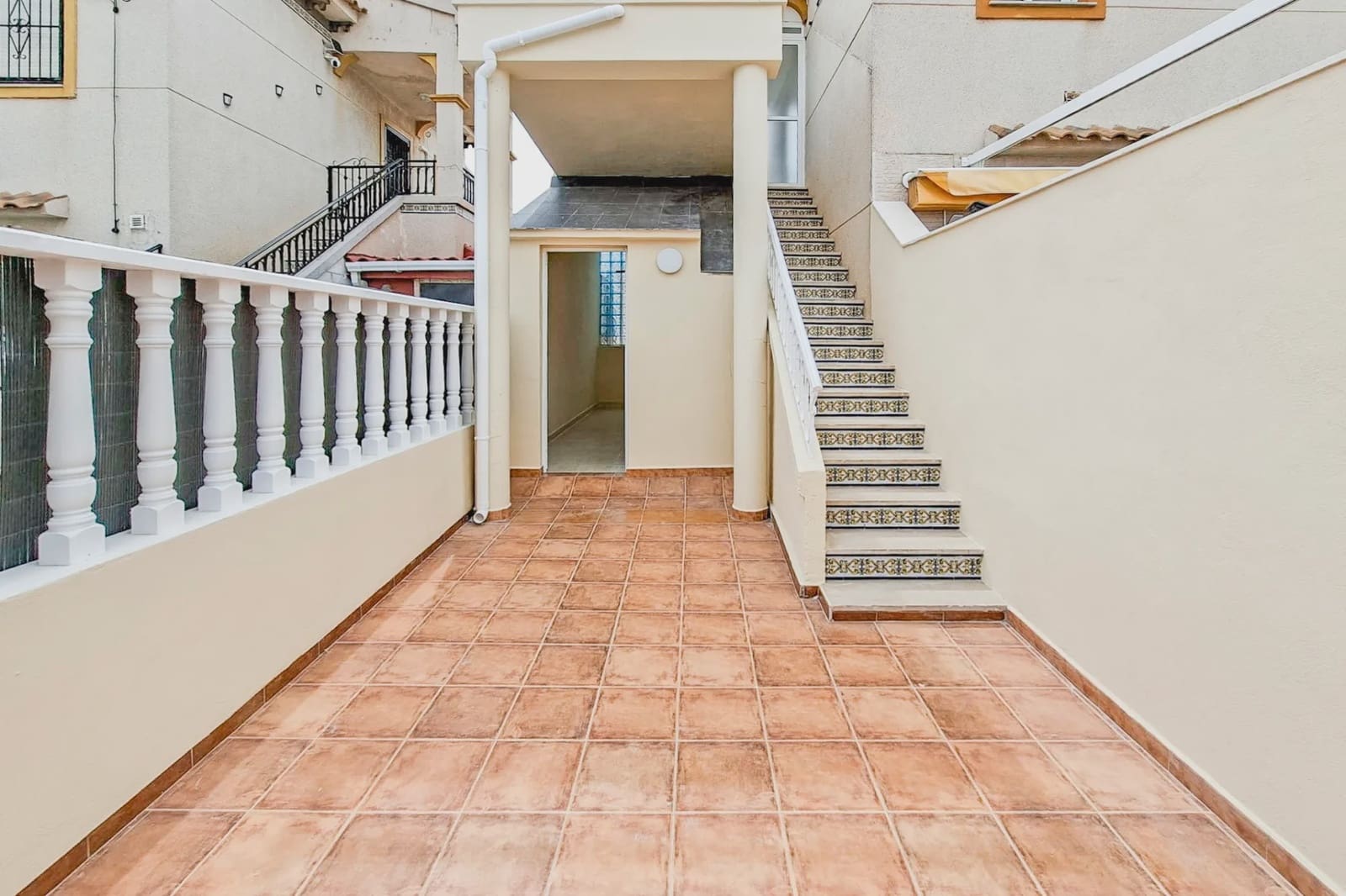 Bungalow de 2 habitaciones en Orihuela Costa en venta con piscina - 169.000 € (Ref: 10003501)
