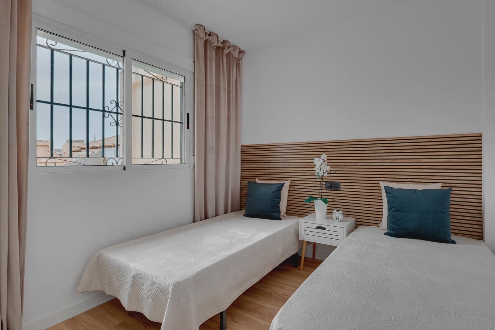 3 chambre Maison de Ville à vendre à Orihuela Costa avec piscine - 277 900 € (Ref: 10003502)
