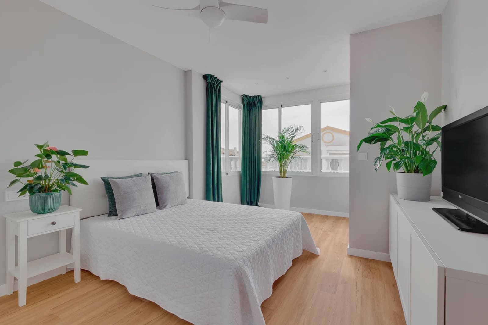 3 chambre Maison de Ville à vendre à Orihuela Costa avec piscine - 277 900 € (Ref: 10003502)