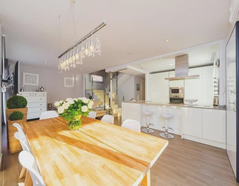 5 makuuhuone Huvila myytävänä paikassa Torrevieja mukana uima-altaan - 559 000 € (Ref: 10005893)