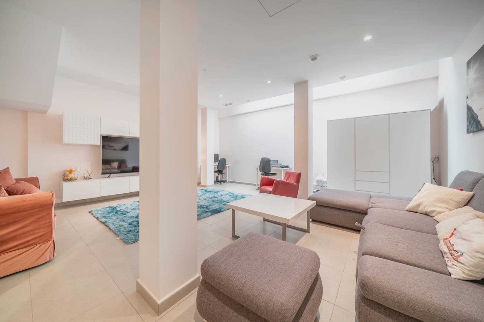 5 makuuhuone Huvila myytävänä paikassa Torrevieja mukana uima-altaan - 559 000 € (Ref: 10005893)