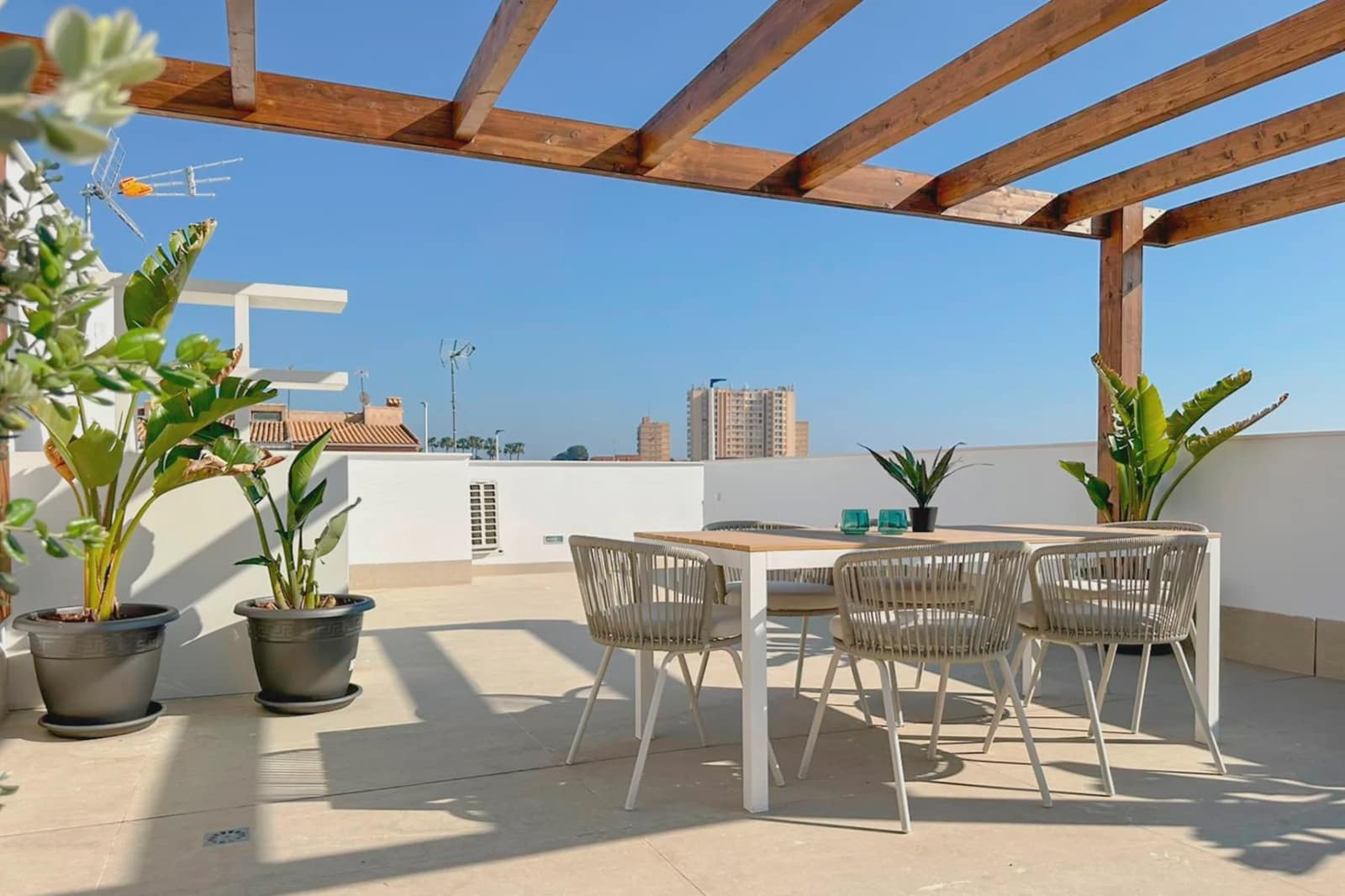 2 soveværelse Byhus til salg i Santiago de la Ribera med swimmingpool - € 499.000 (Ref: 10005894)