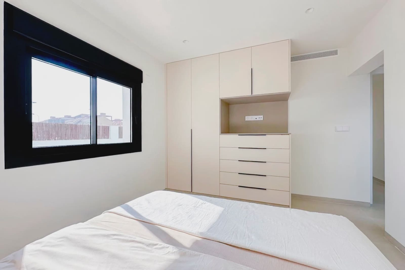 2 soveværelse Byhus til salg i Santiago de la Ribera med swimmingpool - € 499.000 (Ref: 10005894)