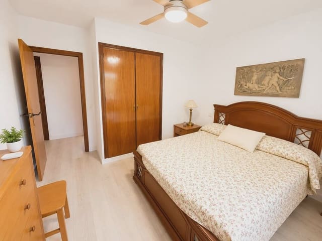 Casa de 3 habitaciones en Los Balcones en venta con piscina garaje - 348.000 € (Ref: 10005895)