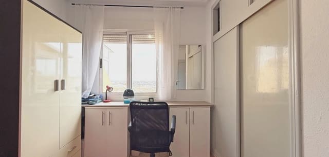 Apartamento de 2 habitaciones en El Molino, Torrevieja en venta con piscina - 159.900 € (Ref: 10011672)