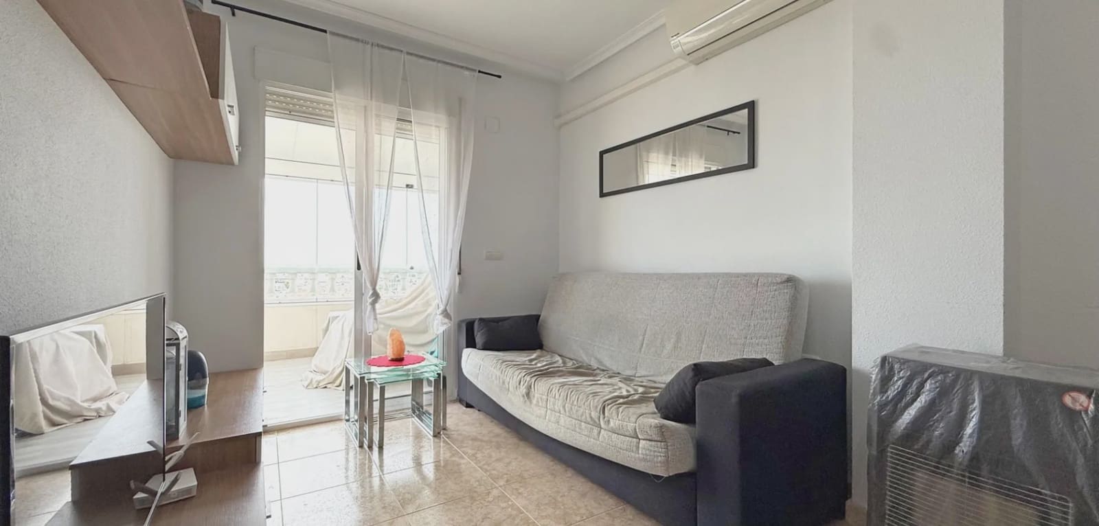 Apartamento de 2 habitaciones en Torrevieja en venta con piscina - 159.900 € (Ref: 10011672)
