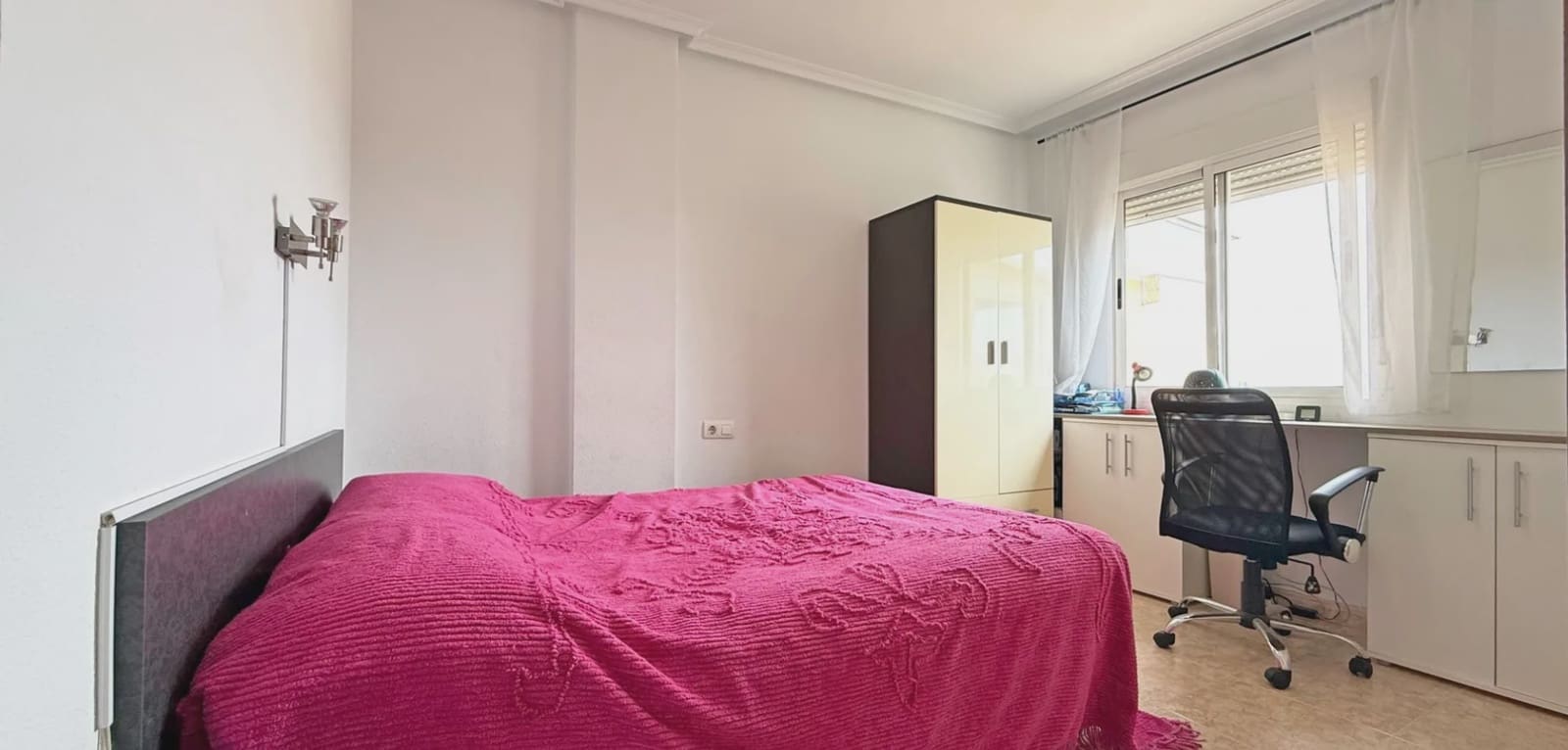 Apartamento de 2 habitaciones en Torrevieja en venta con piscina - 159.900 € (Ref: 10011672)