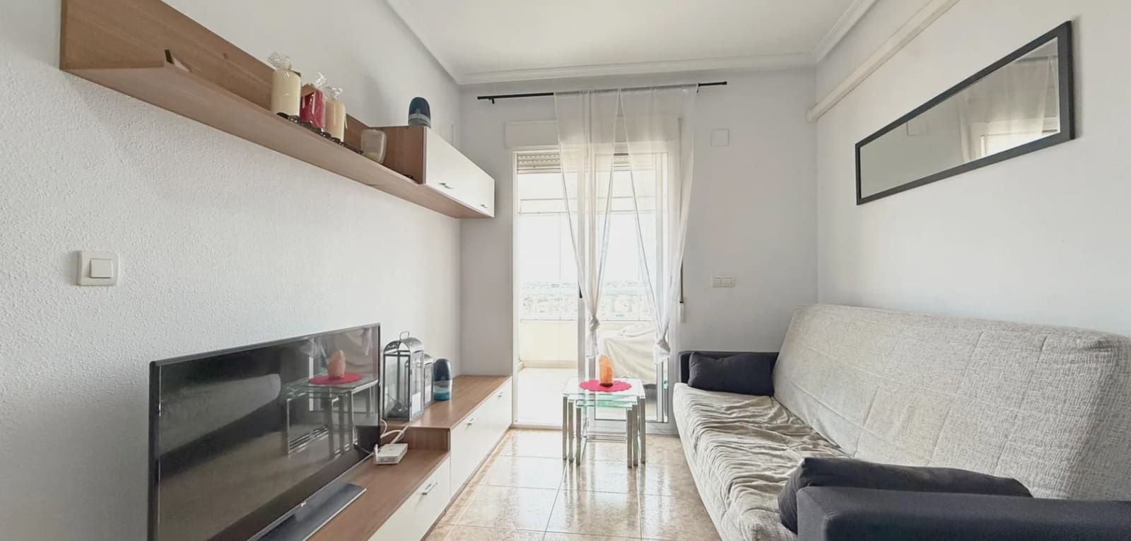 Apartamento de 2 habitaciones en Torrevieja en venta con piscina - 159.900 € (Ref: 10011672)