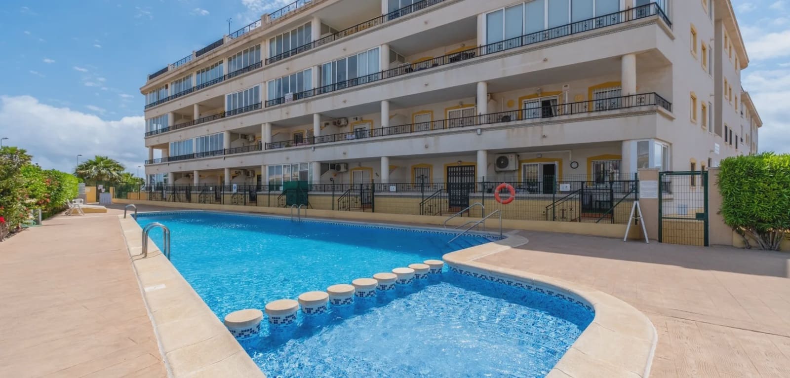 Apartamento de 2 habitaciones en Orihuela Costa en venta con piscina - 194.800 € (Ref: 10011673)