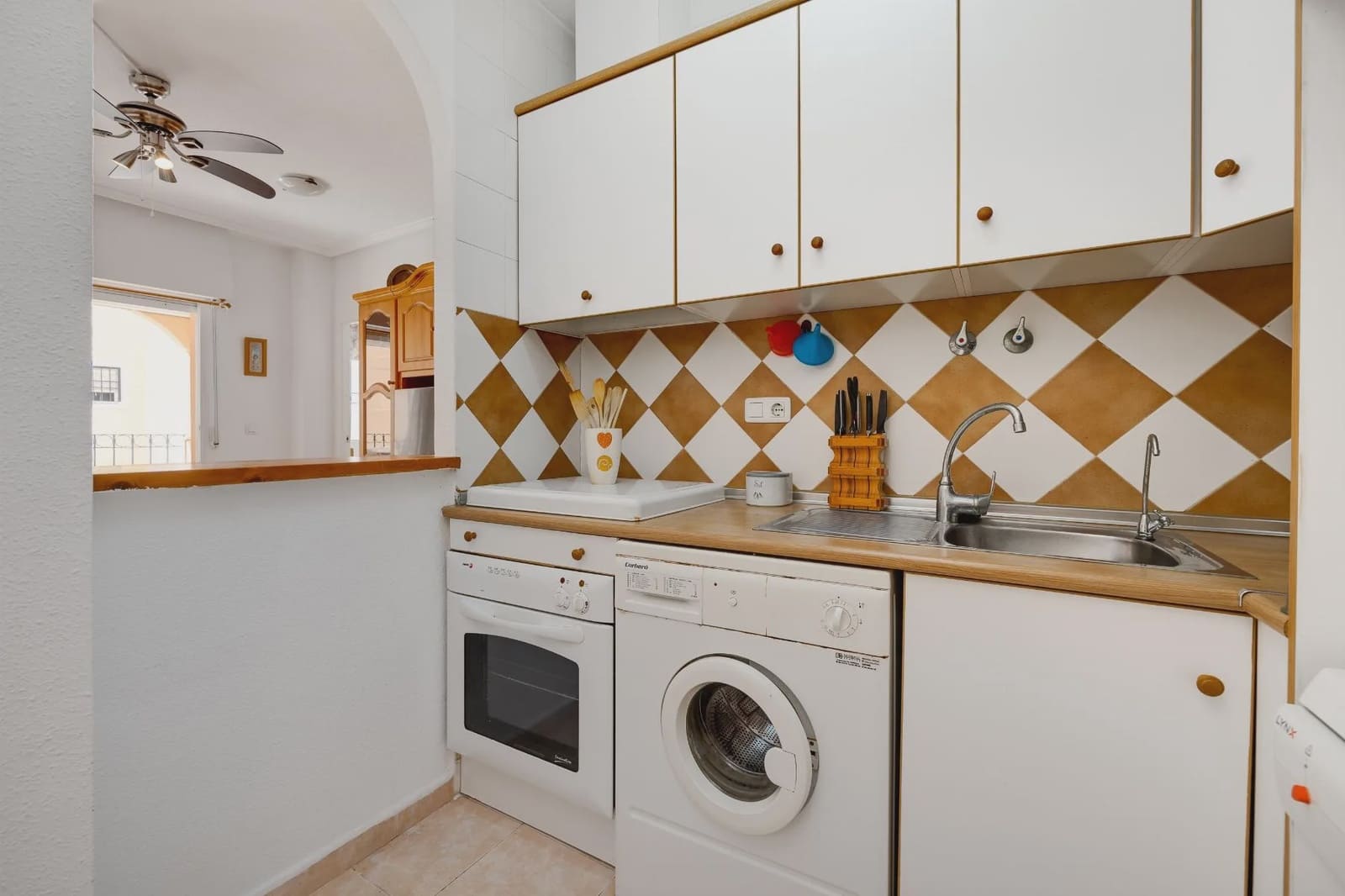 2 Zimmer Bungalow zu verkaufen in Torrevieja mit Pool - 149.900 € (Ref: 10011676)