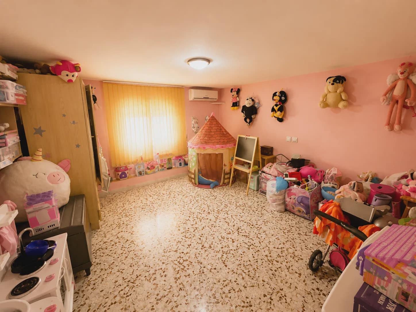 5 bedroom Villa for sale in Torrevieja with pool garage - € 399,000 (Ref: 10011677)