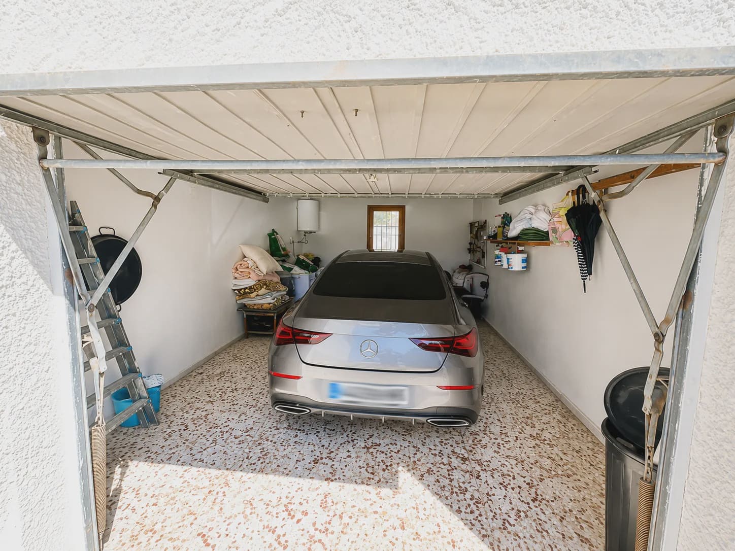 5 bedroom Villa for sale in Torrevieja with pool garage - € 399,000 (Ref: 10011677)