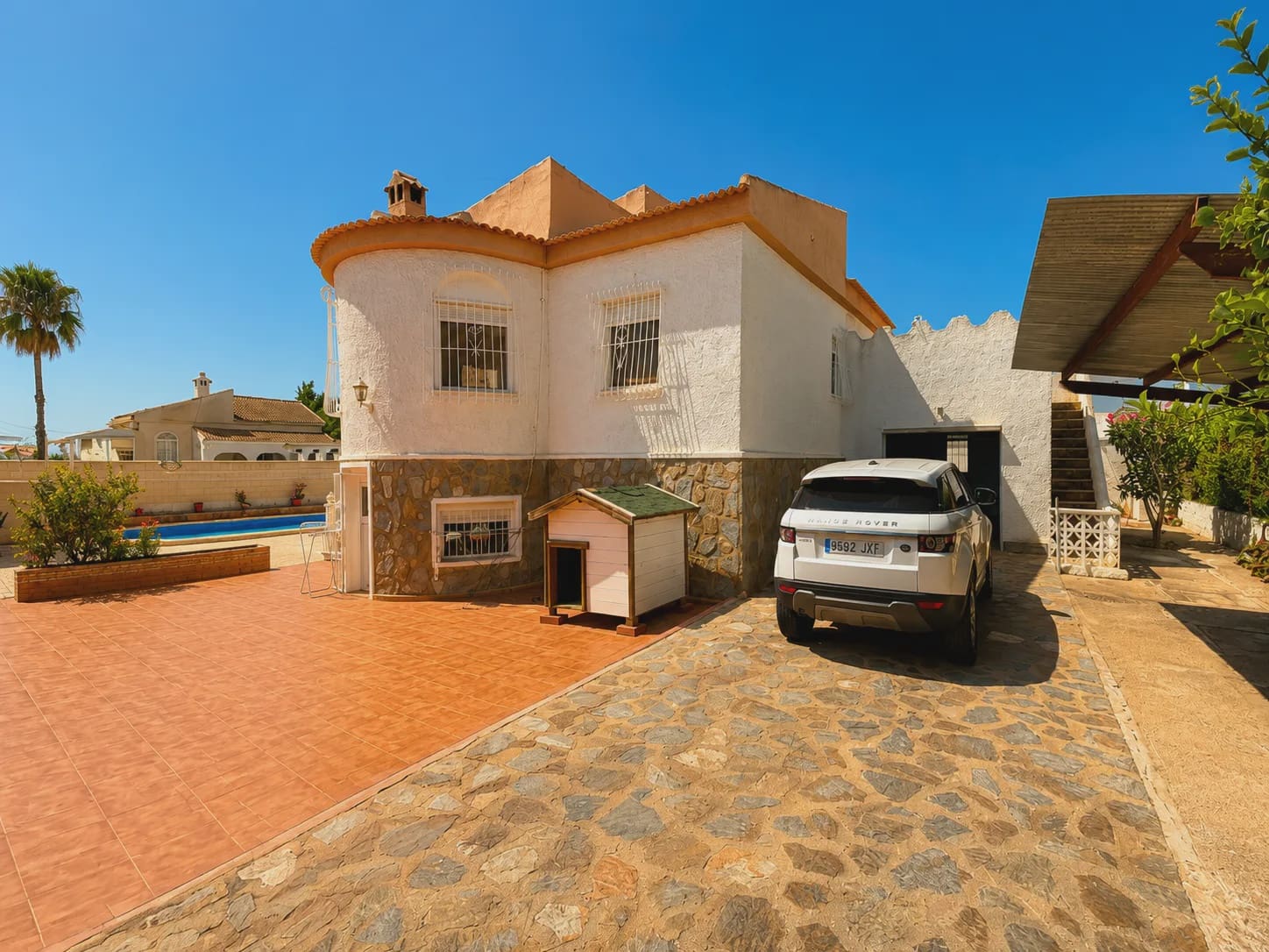 5 bedroom Villa for sale in Torrevieja with pool garage - € 399,000 (Ref: 10011677)