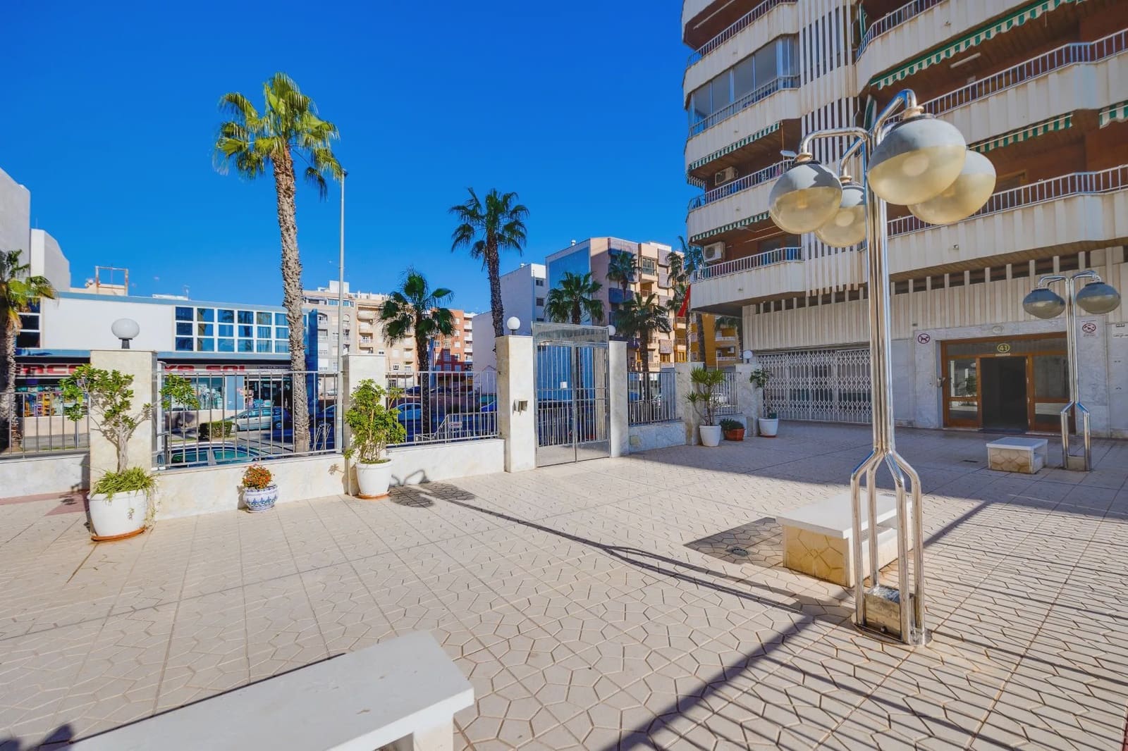 3 soveværelse Lejlighed til salg i Torrevieja med swimmingpool - € 256.000 (Ref: 10011678)