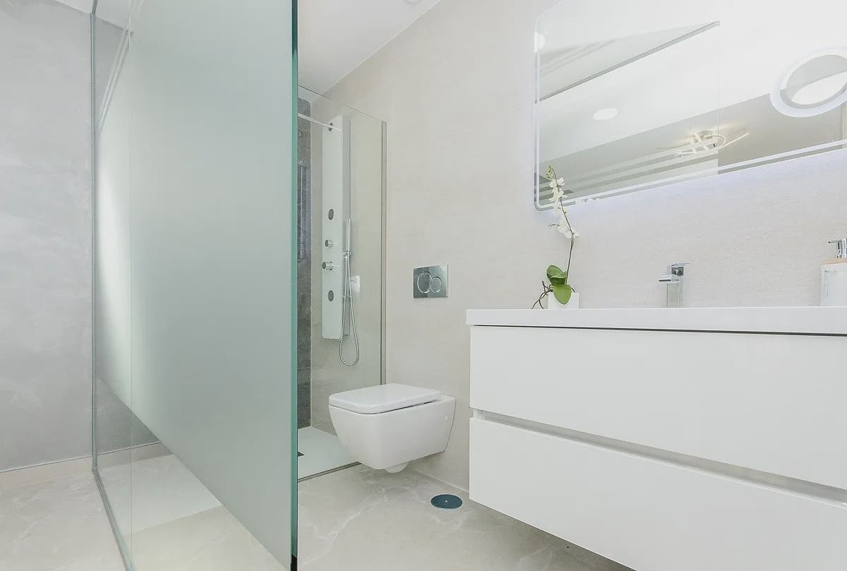 Bungalow de 3 habitaciones en San Miguel de Salinas en venta con piscina - 399.000 € (Ref: 10020364)