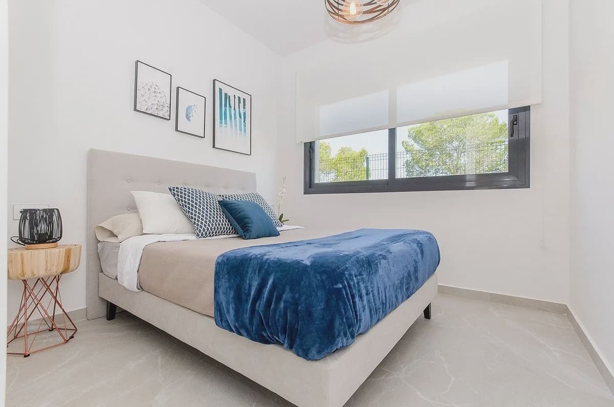 Bungalow de 3 habitaciones en San Miguel de Salinas en venta con piscina - 399.000 € (Ref: 10020364)