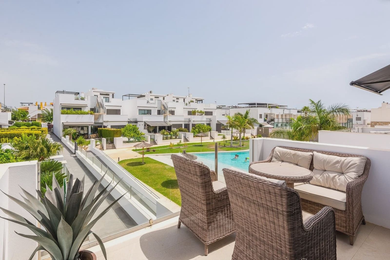 2 Zimmer Apartment zu verkaufen in Torre de la Horadada mit Pool Garage - 290.000 € (Ref: 10031304)
