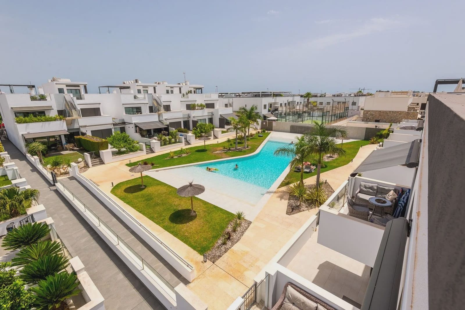 2 Zimmer Apartment zu verkaufen in Torre de la Horadada mit Pool Garage - 290.000 € (Ref: 10031304)