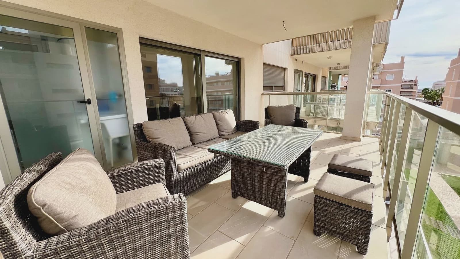 2 sovrum Lägenhet till salu i Villamartin med pool - 275 000 € (Ref: 10031305)