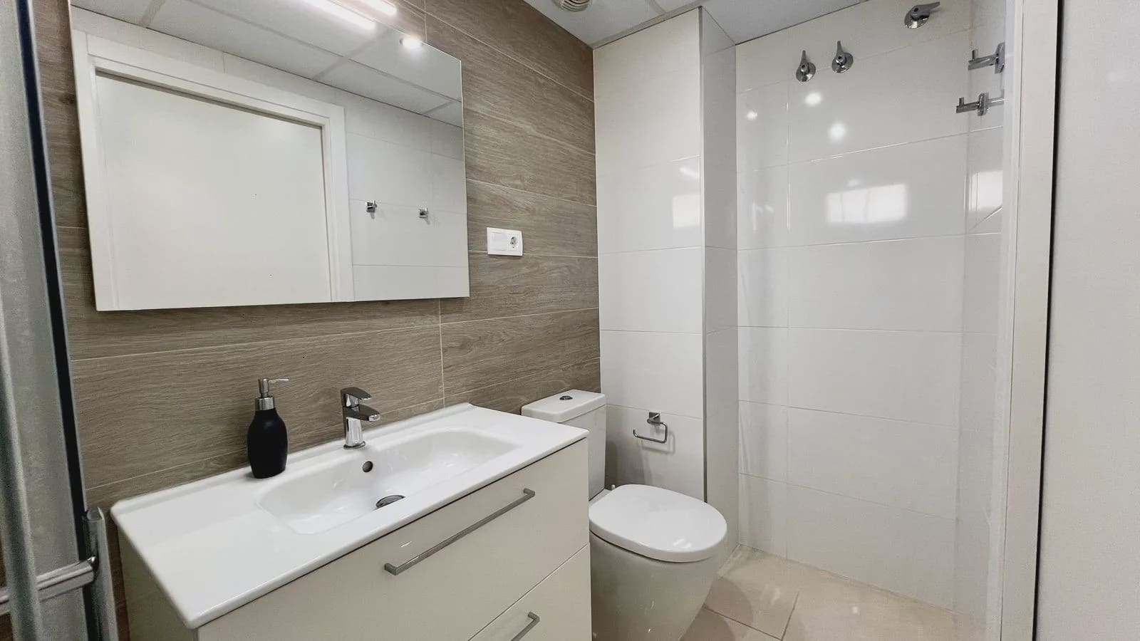 2 sovrum Lägenhet till salu i Villamartin med pool - 275 000 € (Ref: 10031305)