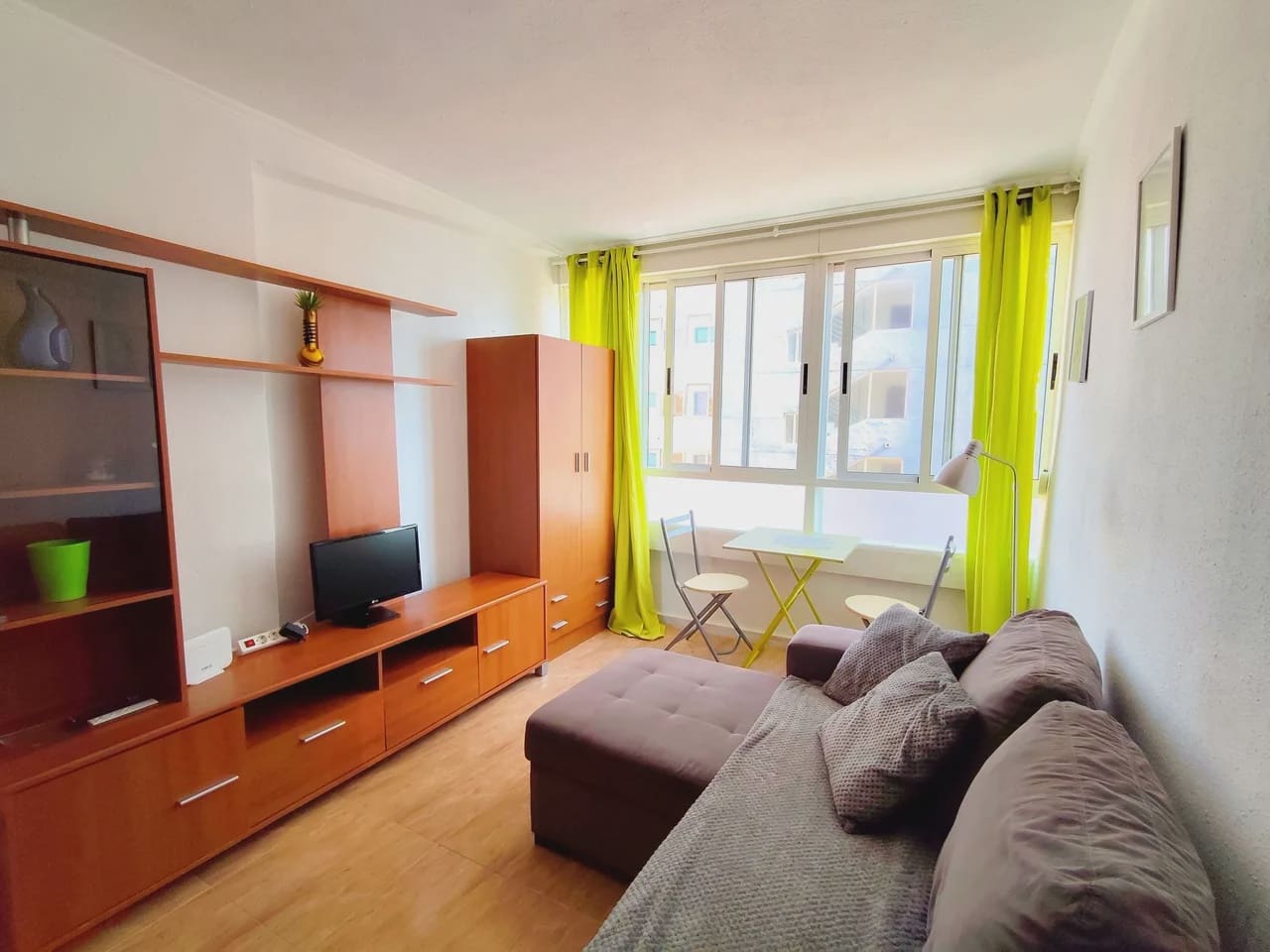 1 makuuhuone Huoneisto myytävänä paikassa Torrevieja mukana uima-altaan 
autotalli - 127 000 € (Ref: 10031307)