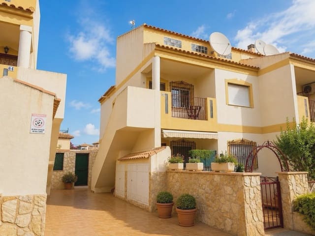 3 makuuhuone Huoneisto myytävänä paikassa La Zenia, Orihuela mukana uima-altaan 
autotalli - 195 000 € (Ref: 10031309)