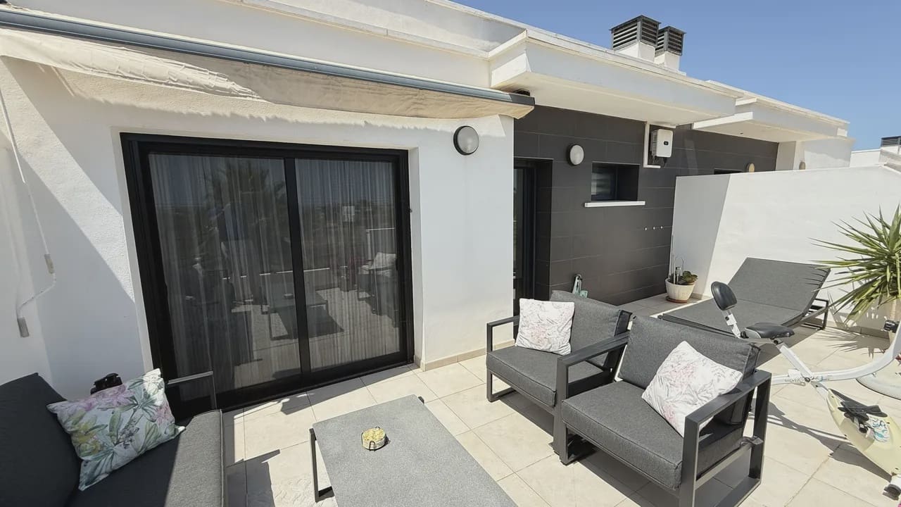 3 bedroom Townhouse for sale in Cabo Roig with pool garage - € 395,000 (Ref: 10031311)