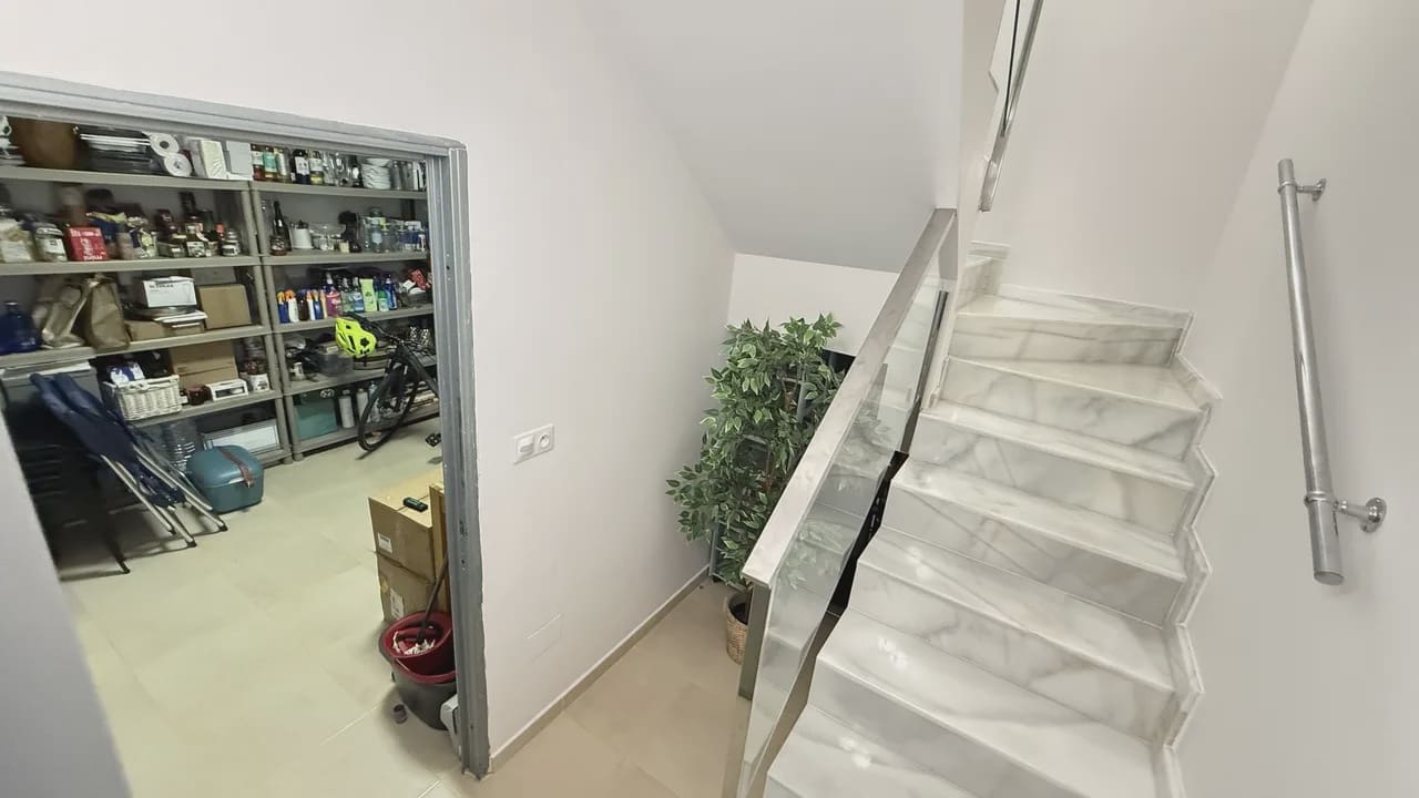 3 bedroom Townhouse for sale in Cabo Roig with pool garage - € 395,000 (Ref: 10031311)