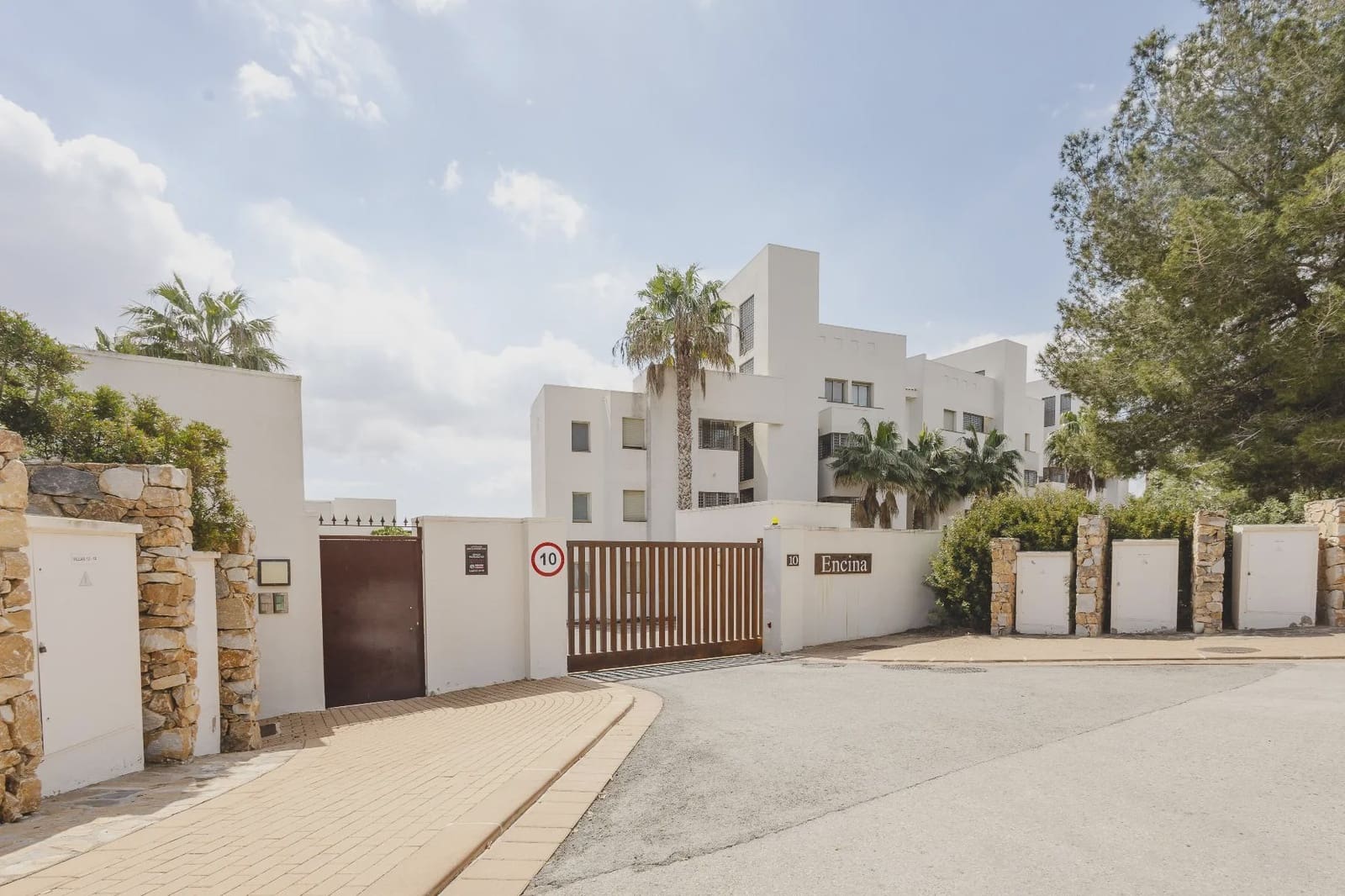 2 bedroom Penthouse for sale in Orihuela Costa with pool garage - € 275,000 (Ref: 10035599)