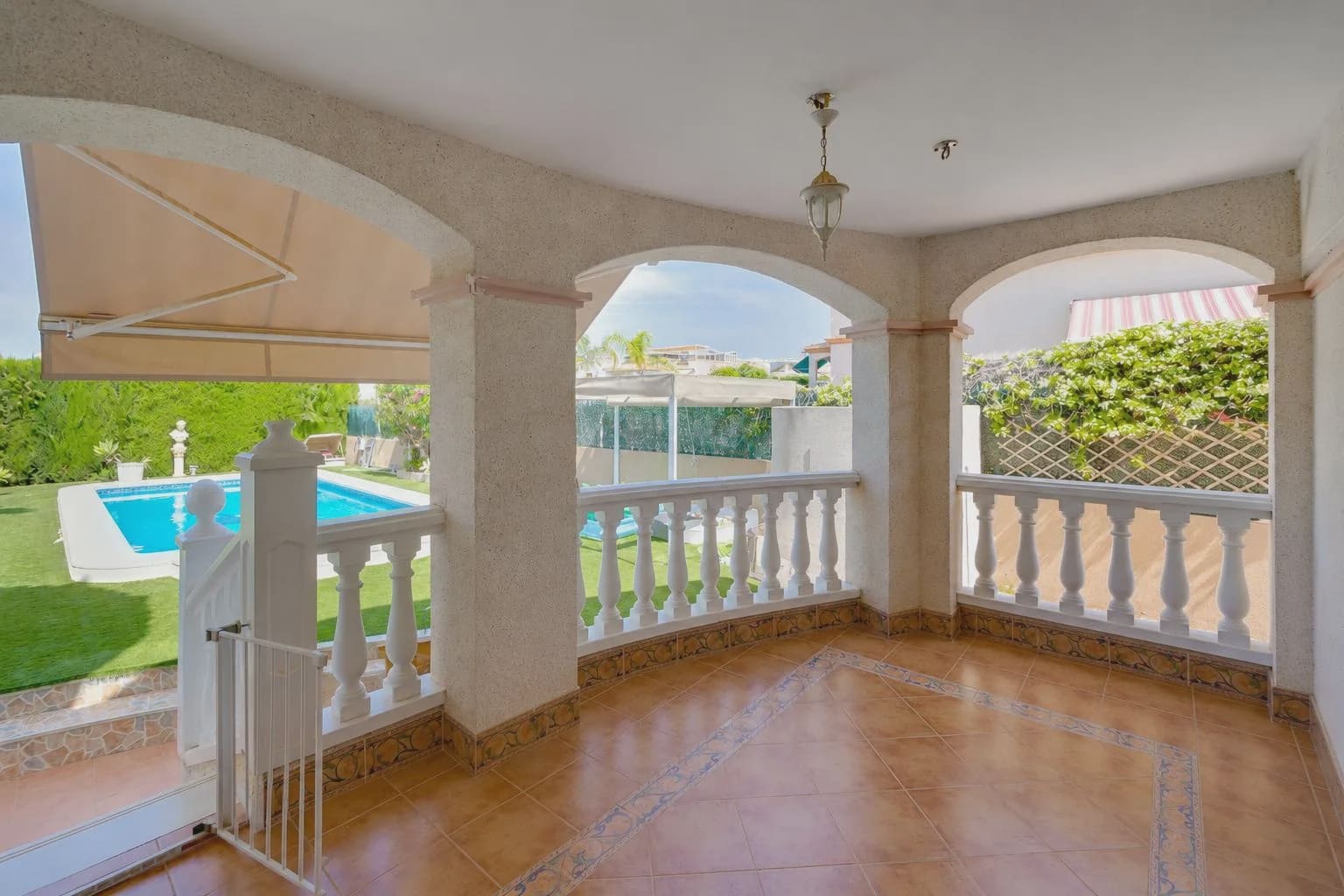 3 bedroom Villa for sale in San Fulgencio with pool garage - € 399,000 (Ref: 10035600)
