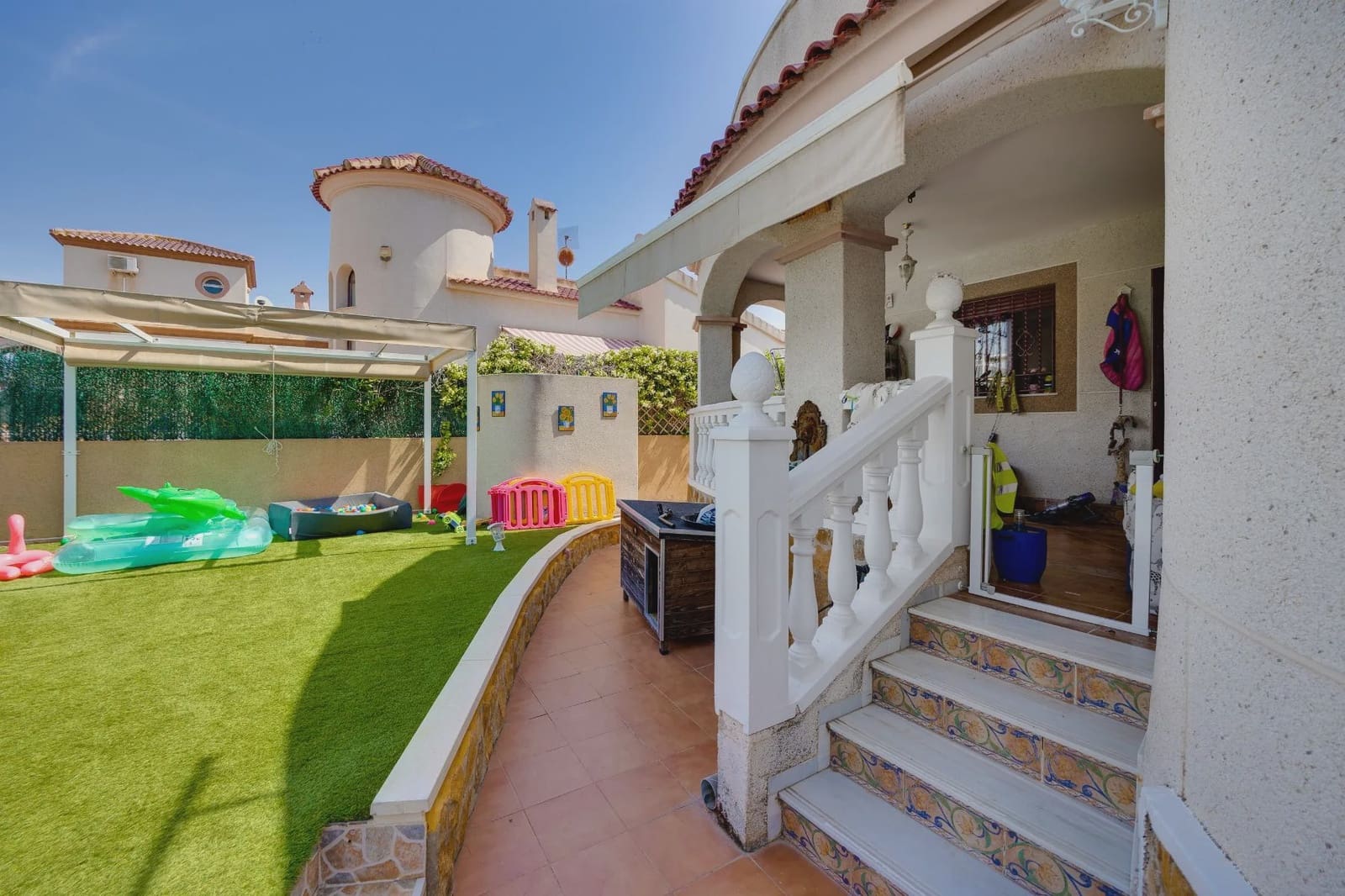 3 bedroom Villa for sale in San Fulgencio with pool garage - € 399,000 (Ref: 10035600)