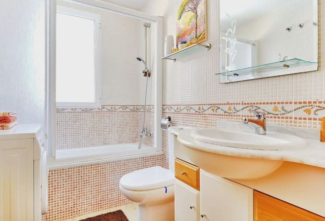 3 camera da letto Appartamento in vendita in Dehesa de Campoamor, Orihuela con piscina garage - 250.000 € (Rif: 10038951)