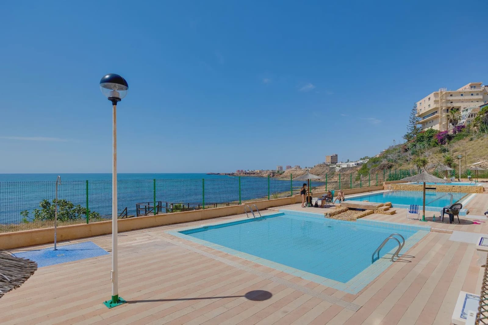 2 Zimmer Apartment zu verkaufen in Torrevieja mit Pool - 219.500 € (Ref: 10038952)