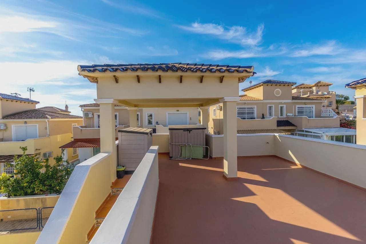 3 camera da letto Villa in vendita in Orihuela Costa con piscina garage - 295.000 € (Rif: 10038953)