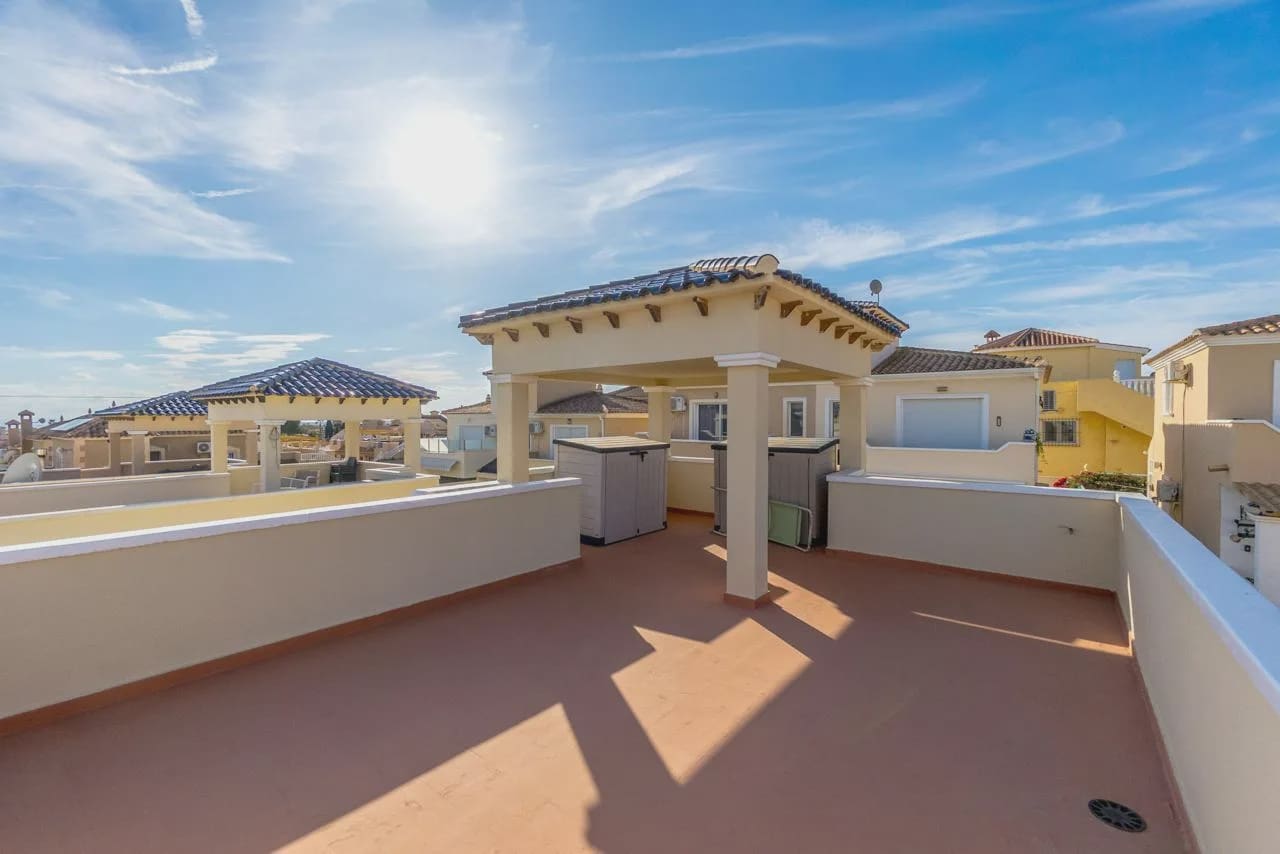 3 camera da letto Villa in vendita in Orihuela Costa con piscina garage - 295.000 € (Rif: 10038953)