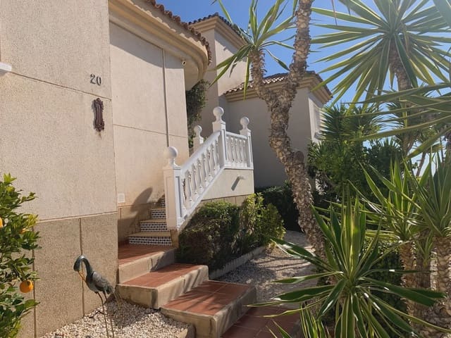 3 quarto Moradia para venda em Villamartin, Orihuela com piscina garagem - 299 950 € (Ref: 10044265)